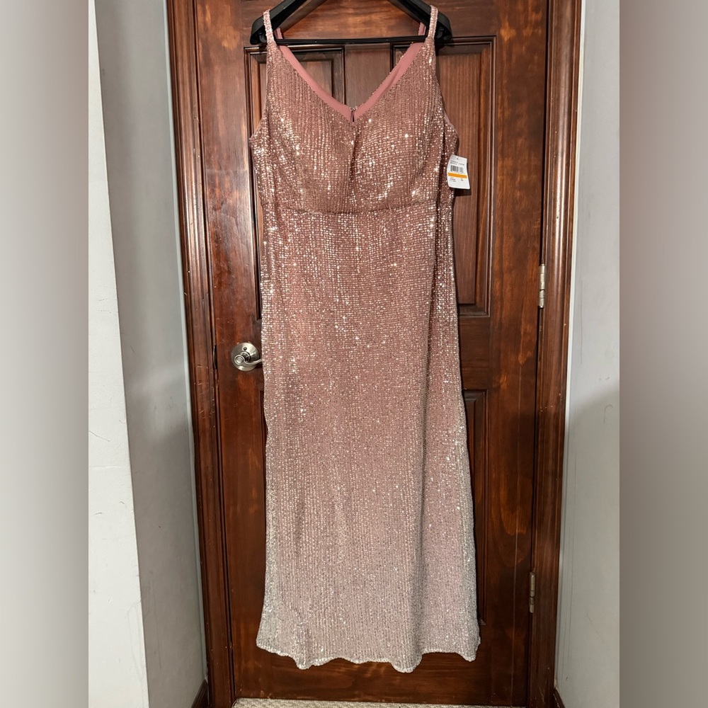 Nightway
Plus Size Metallic-Ombré Sequin Dress